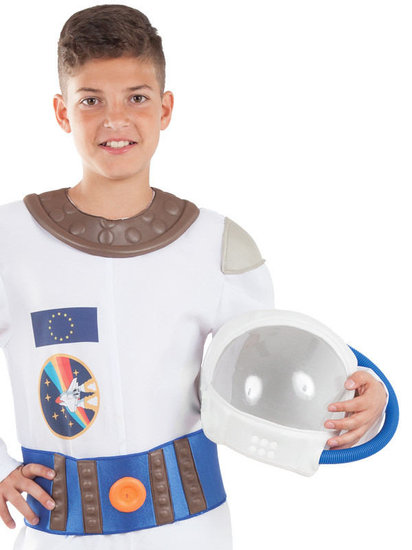 Des casques d'astronautes pour enfants à partir de vieux
